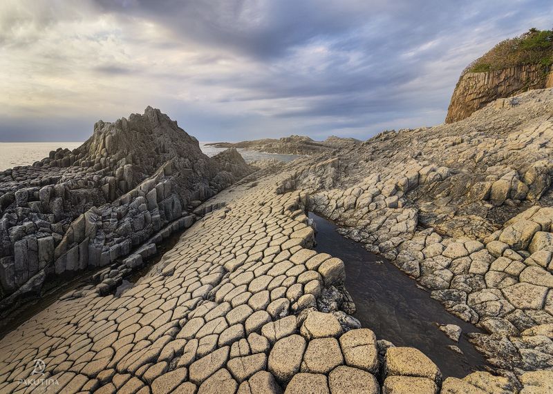 кунашир, курилы, курильские острова, пейзаж Мыс столбчатыйphoto preview