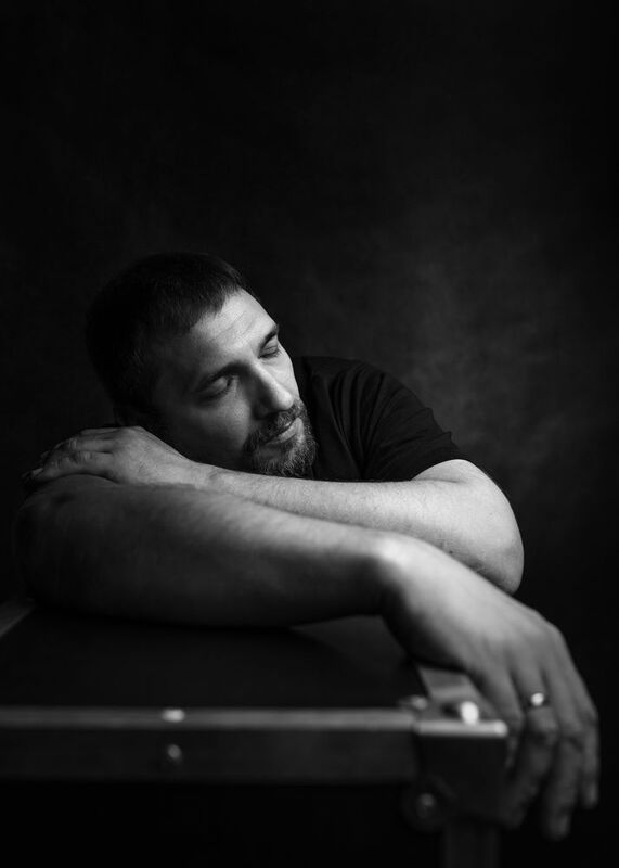 портрет, мужской портрет, чб портрет, классический портрет, ч/б Усталостьphoto preview