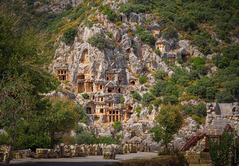 Ликийские гробницы, захоронения, древние, скала, вырезанные, Демре, Турция, достопримечательность, путешествие, тур, экскурсия Ликийские гробницы, Демре (Мира). Турцияphoto preview