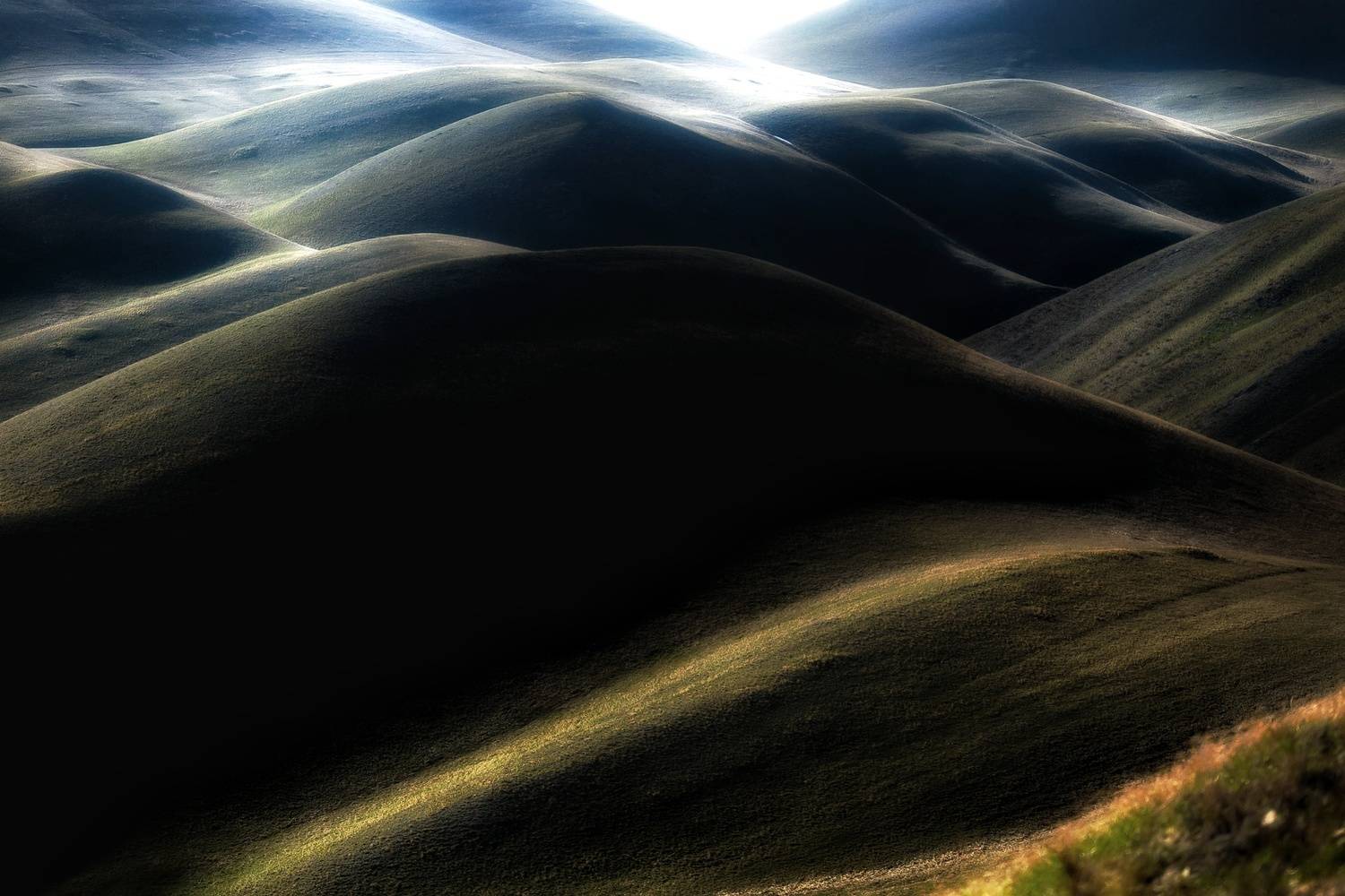 Долгие горы. Автор: Сагайдак Павел , Сагайдак Павел