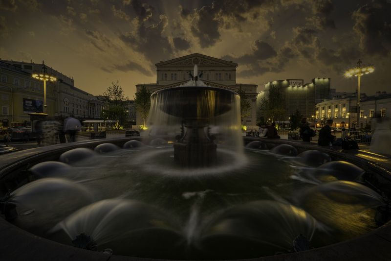 Москва, Большой театр, фонтан Фонтан у Большого театраphoto preview