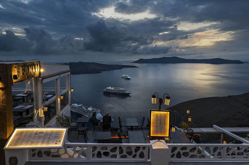 Фира. Санторини .Грецияphoto preview