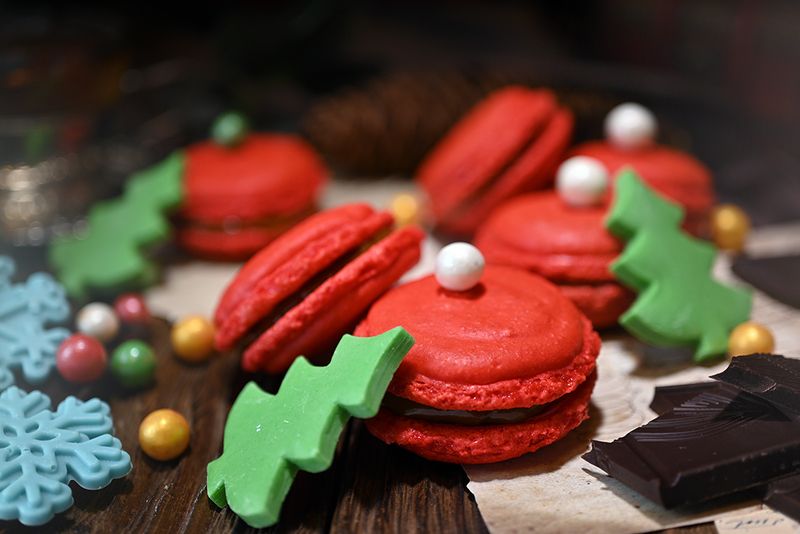 макаронс макаронсы новый год Новогодние яркие макаронсы photo preview