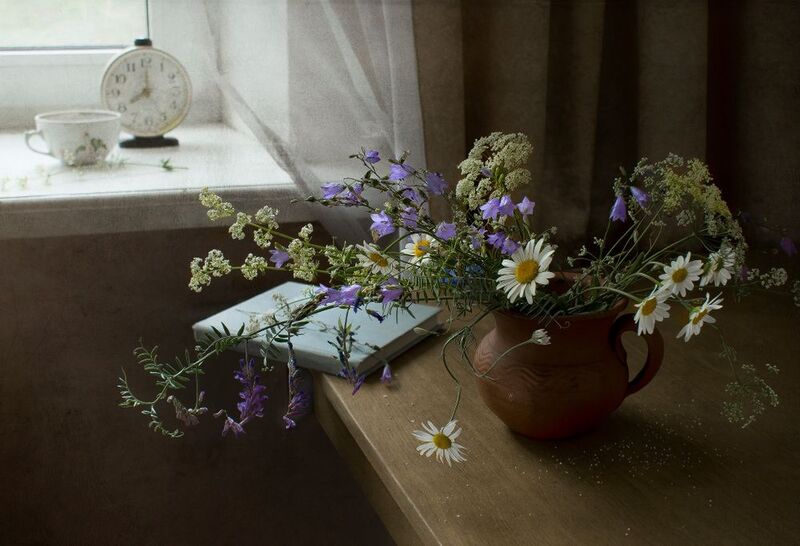 лето, вечер, колокольчики, чтение Летним вечеромphoto preview