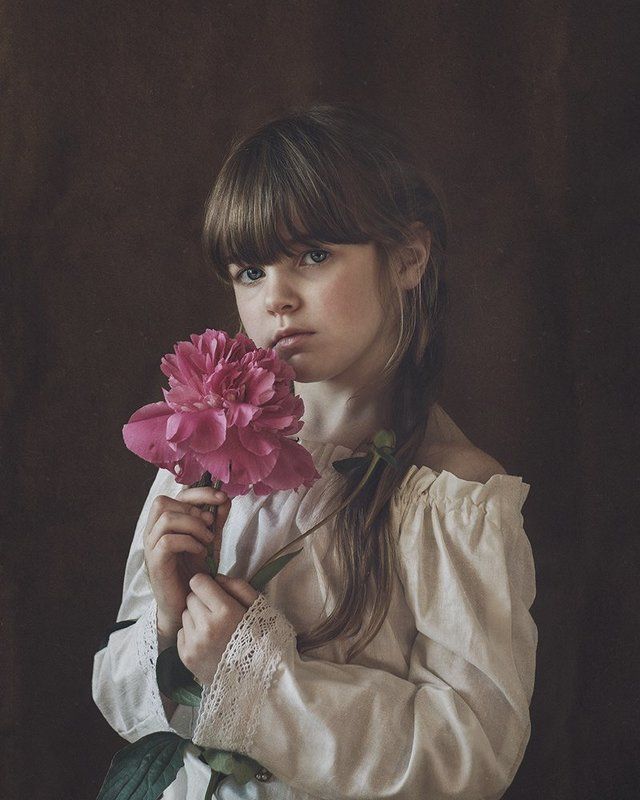 portrait,girl,child,flower, ***photo preview