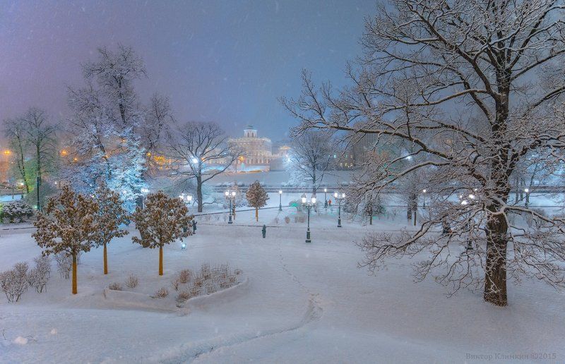 Александровский, Вечер, Дом, Зима, Кремль, Москва, Пашкова, Сад, Снег, Снегопад В зимнем саду фото превью