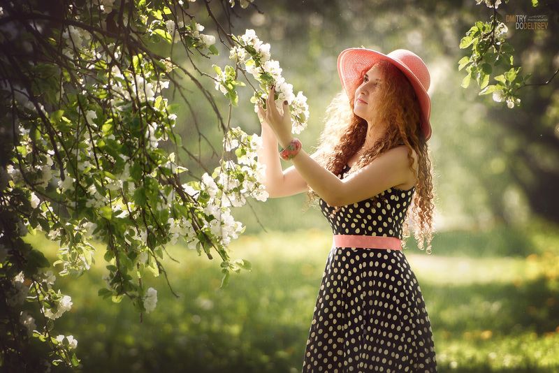 девушка, яблони, цветение, портрет Яблони зацвели...photo preview