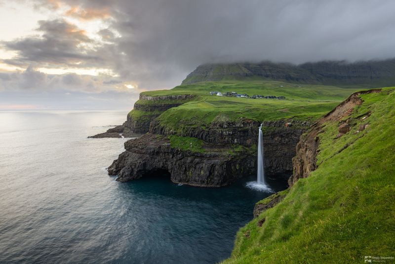 Múlafossur Waterfallphoto preview