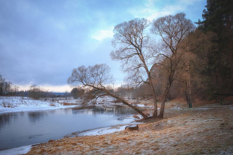 на берегу реки Москваphoto preview