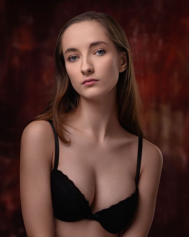 Анна фото превью