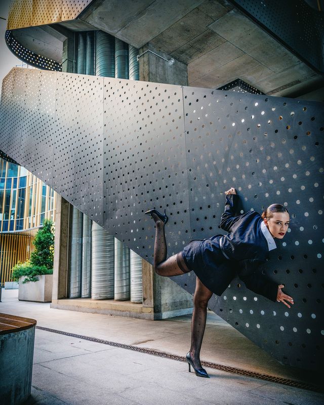 Девушкаphoto preview