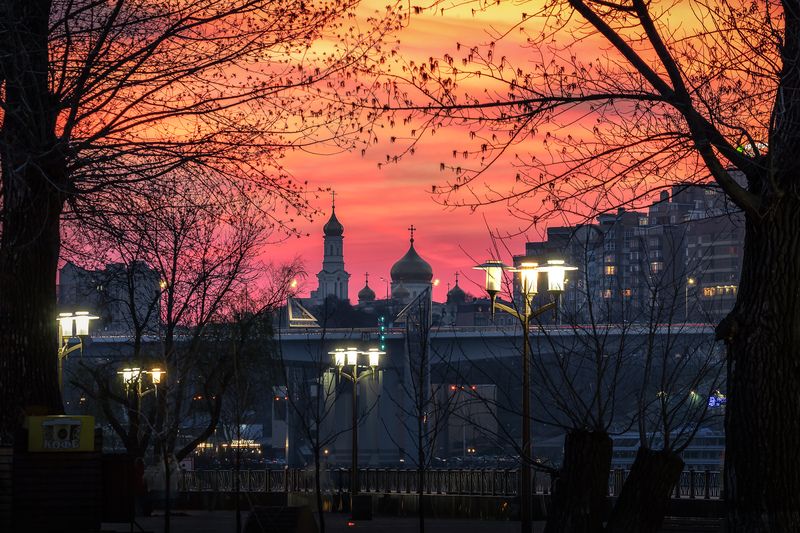 кавказ, вечерний город, ростов-на-дону, закат в городе Ростовский вечер фото превью