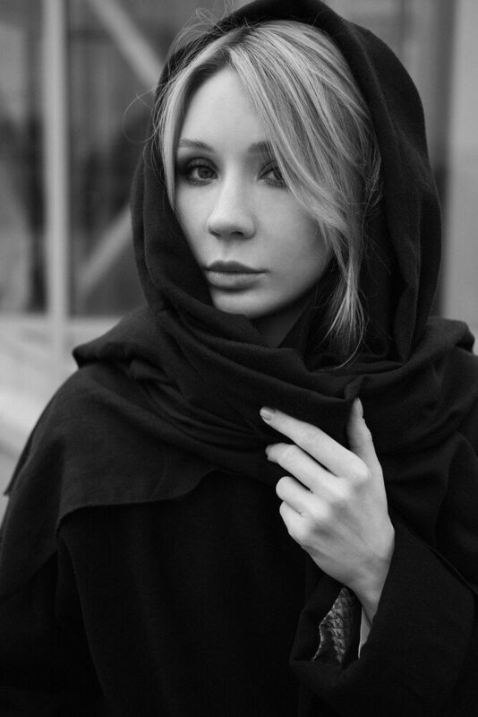 Яна фото превью