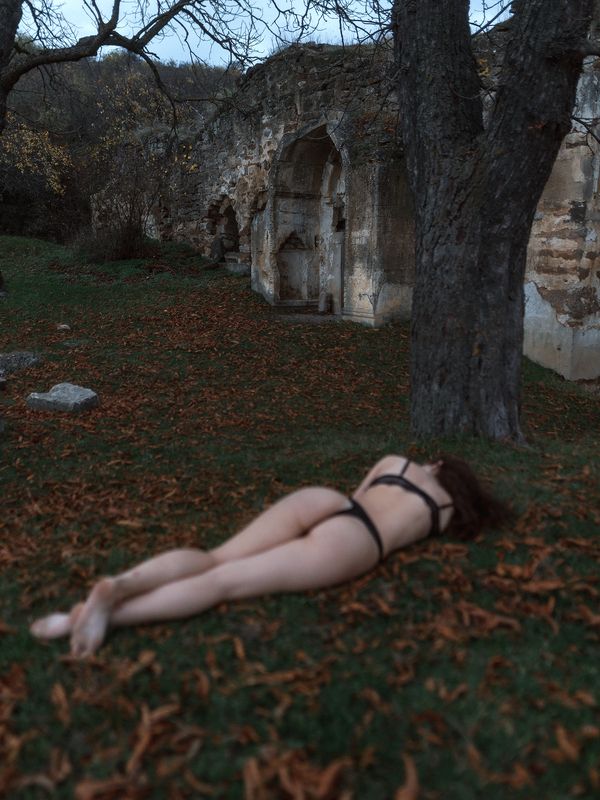 #girl #ruins #oldbuilding #grass #nature #blackdress #lingerie #outdoors #portrait #stones Rishaphoto preview