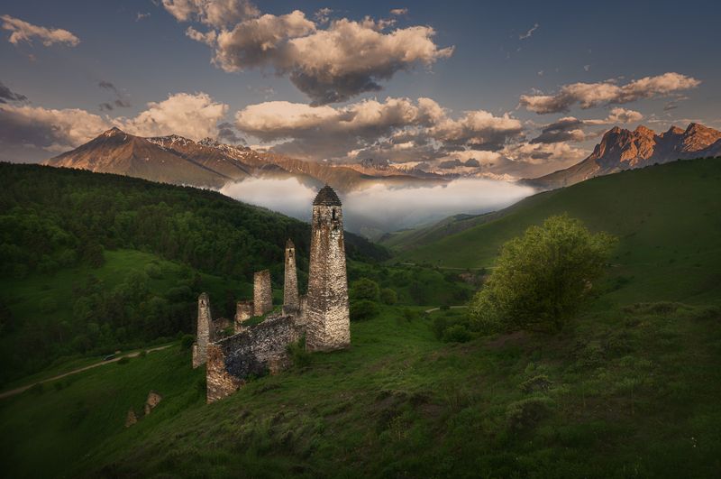 #ингушетия, #башни, #поселения #горы, #перевал, #рассвет Забытые Башни Ингушетии. 2025 фото превью