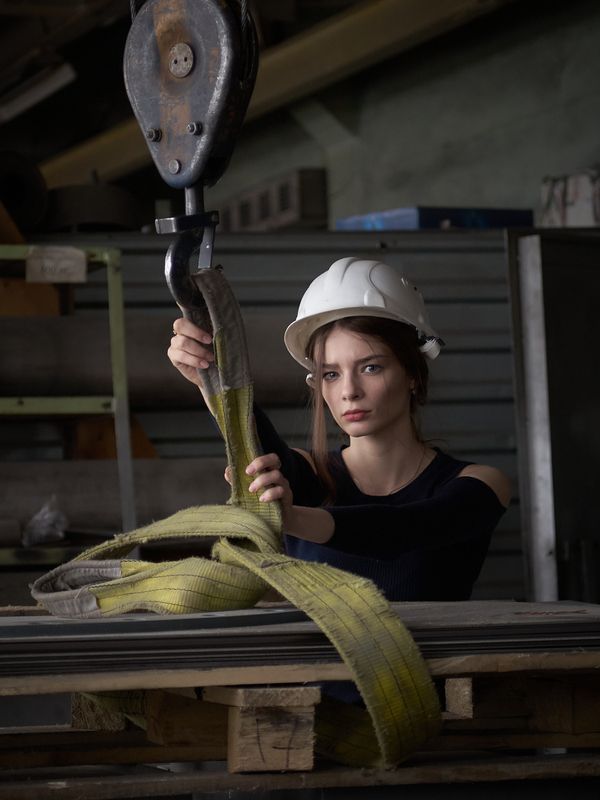 в рабочий полденьphoto preview