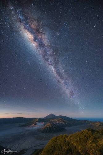 Milkyway over Mount Bromo