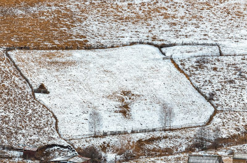 ставропольский край, ставрополье, кисловодск. кавминводы, графика, снег, первый снег, снежное, холм, холмистое, овраг, степь, степное, Графика первого снегаphoto preview