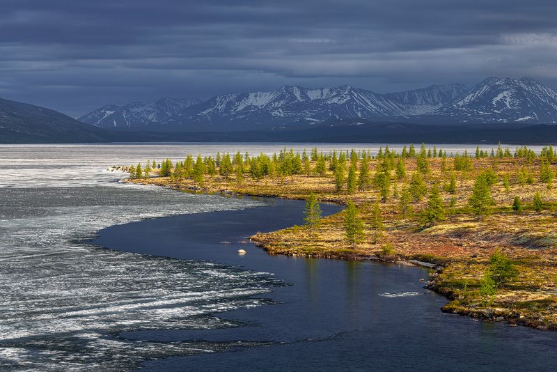 Между летом и зимойphoto preview