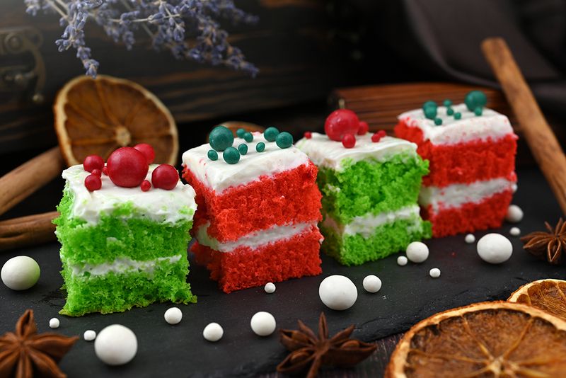 Новогодние пирожные photo preview