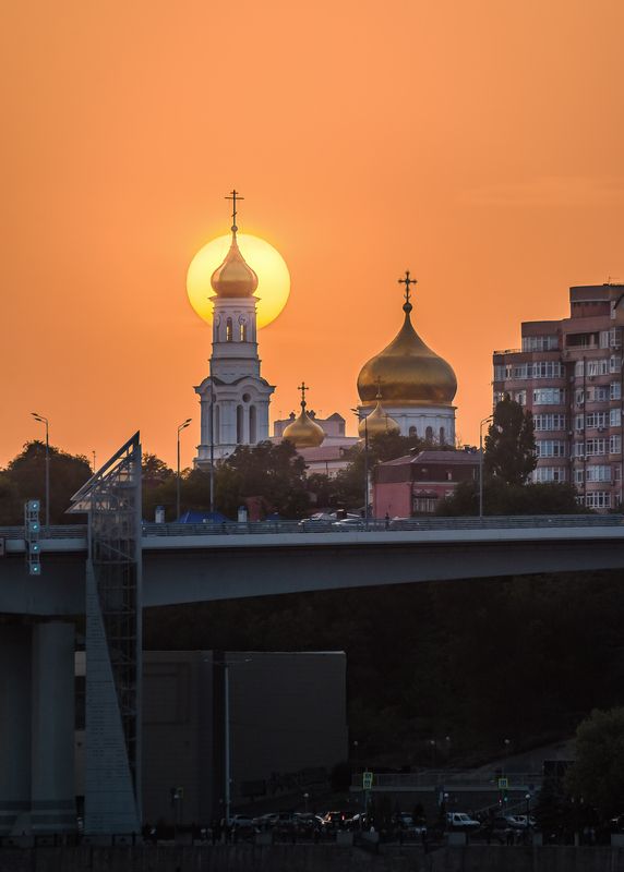 кавказ, вечерний город, ростов-на-дону, дон, закат в городе, солнце, храм Закат солнца в Ростове-на-Дону фото превью