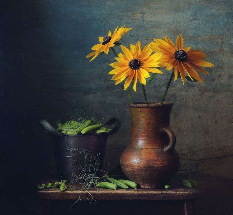 натюрморт,цветы,горох,рудбекия,лето,крынка с рудбекией и горошком... фото превью
