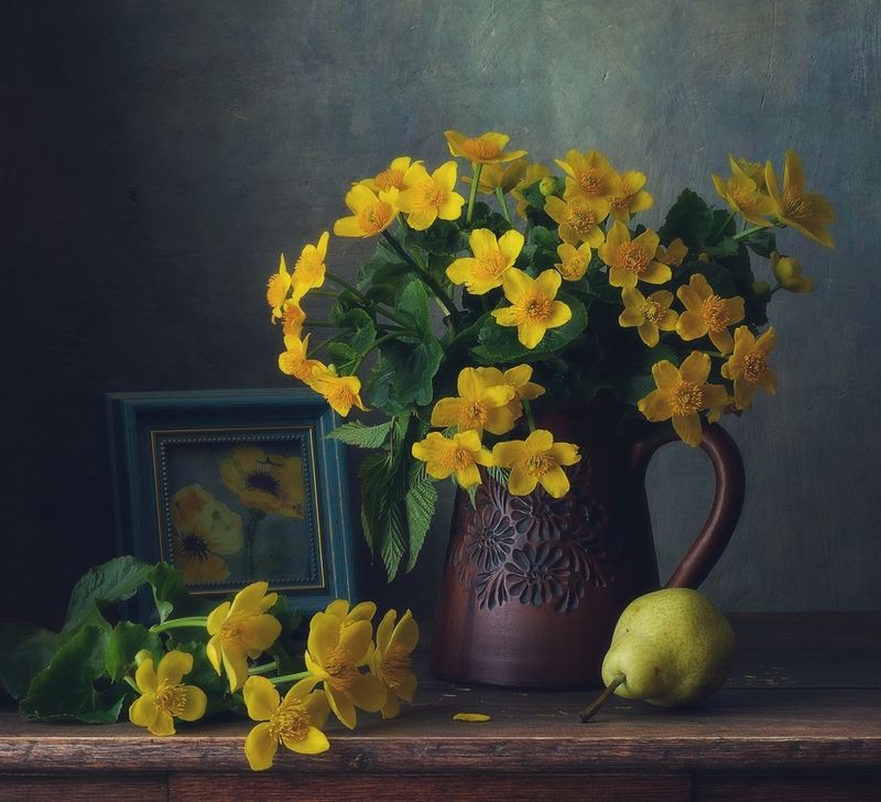 натюрморт,весна,цветы,калужница,кувшин весенние воспоминания...photo preview