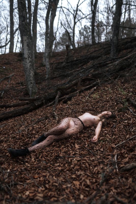 #girl #dress #lake #nature #sunset #outdoors #field #mountains #portrait #evening Sasha фото превью
