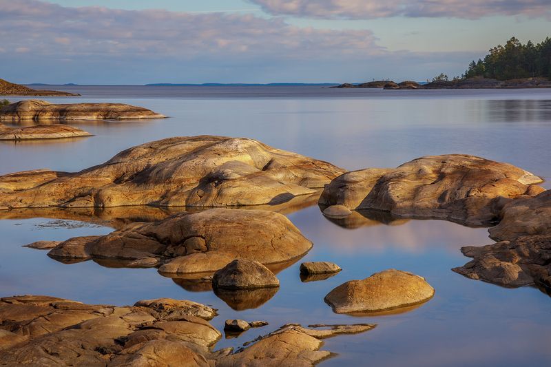 осень, штиль, ладожские шхеры, карелия, ладога, северное приладожье, сортавала, питкяранта, русский север, северная природа, северный пейзаж, пейзажи карелии, фототуры по карелии, фототуры по ладоге, фототур на ладожские шхеры Следы ледникаphoto preview