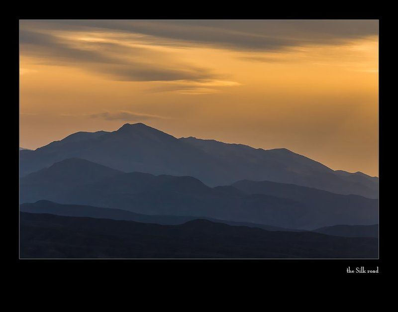 этический... закат с прохладным ветромphoto preview