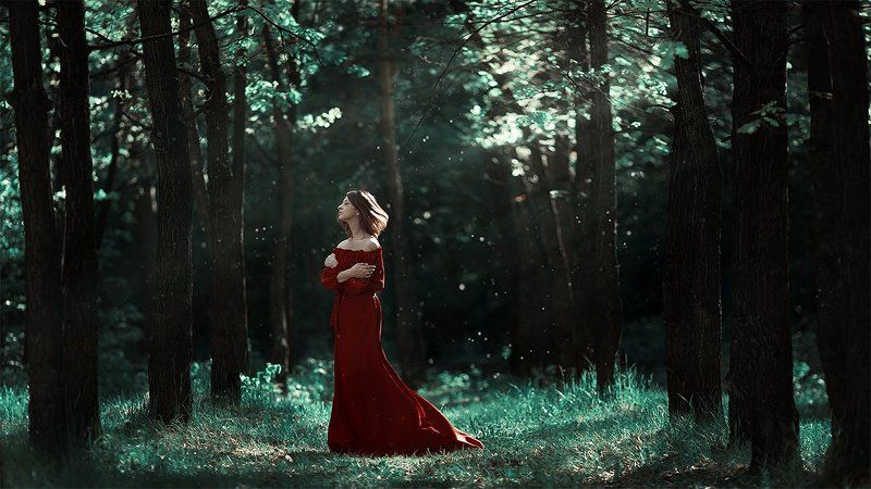 Девушка, Девушка  яблони, Контраст, Красный, Лес, Настроение, Нежность, Платье, Пыль, Свет День, когда яблони отцвелиphoto preview