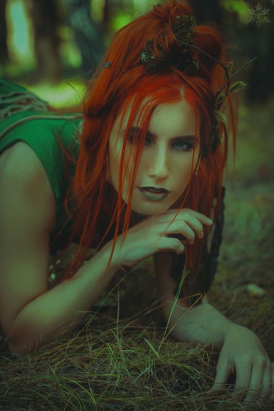 девушка, лес, кикимора, мох, трава Кикимора леснаяphoto preview