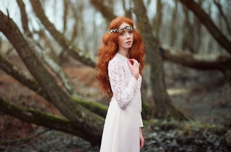 рыжая, веснушки, весна, деревья, природа, девушка Springphoto preview