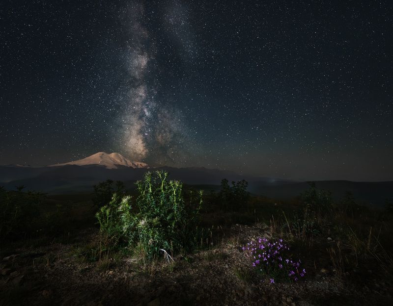 Ночь в горах Кавказаphoto preview