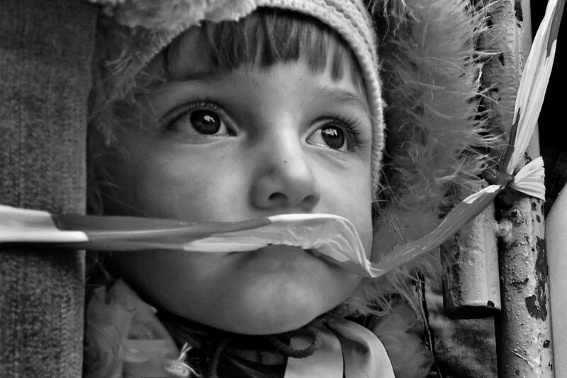 дети, портрет, взгляд, чб, апатиты Букет эмоций. 003. 2010 годphoto preview