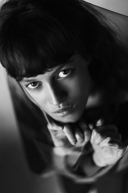 Женский портрет photo preview