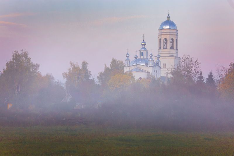 село, деревня, пежма, утро, туман, церковь, храм Нежное утро в деревнеphoto preview