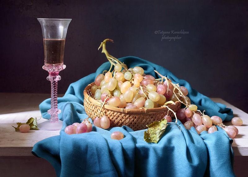 натюрморт, розовый, виноград , тайфи Натюрморты с розовым виноградомphoto preview