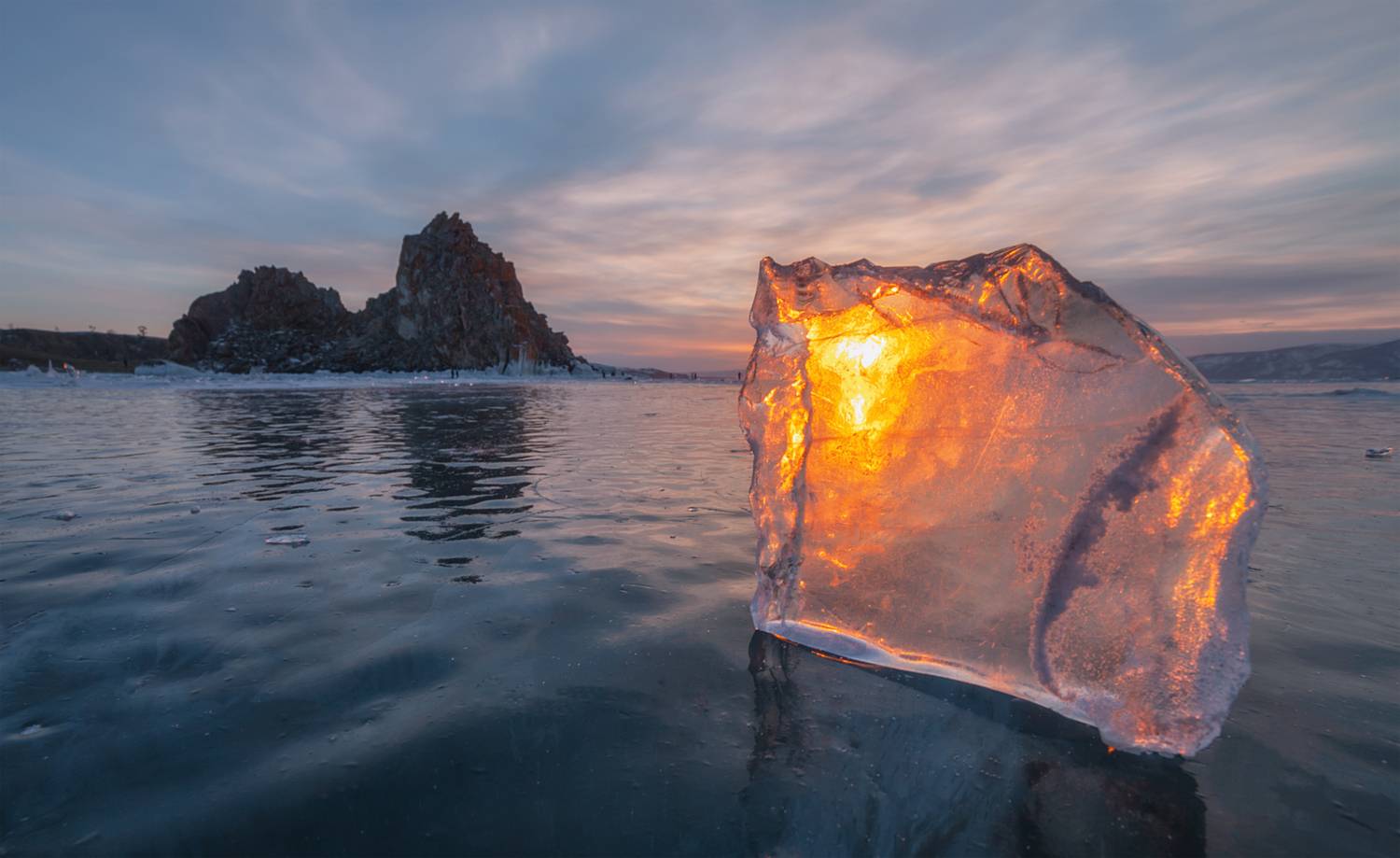 байкал, шаманка, лед, закат, уголек, Мысливцев Николай
