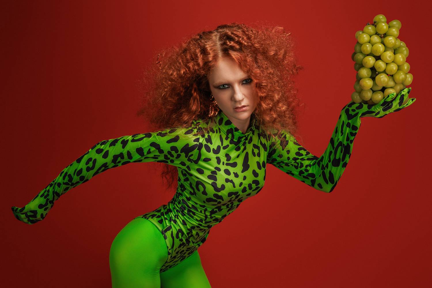 Красный + зеленый. Автор: Горячева Оксана портрет, модель,арт, art, model, popular, Горячева Оксана