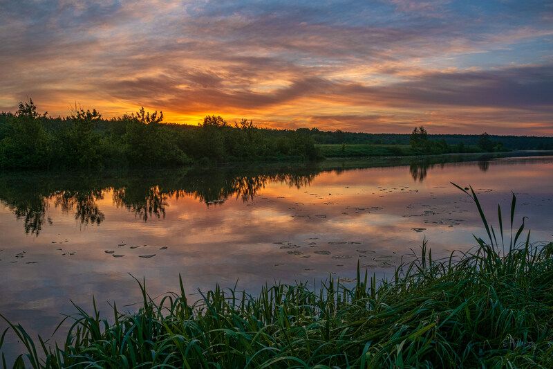 лето озеро рассвет облака отражение природа пейзаж Цветное утро.photo preview