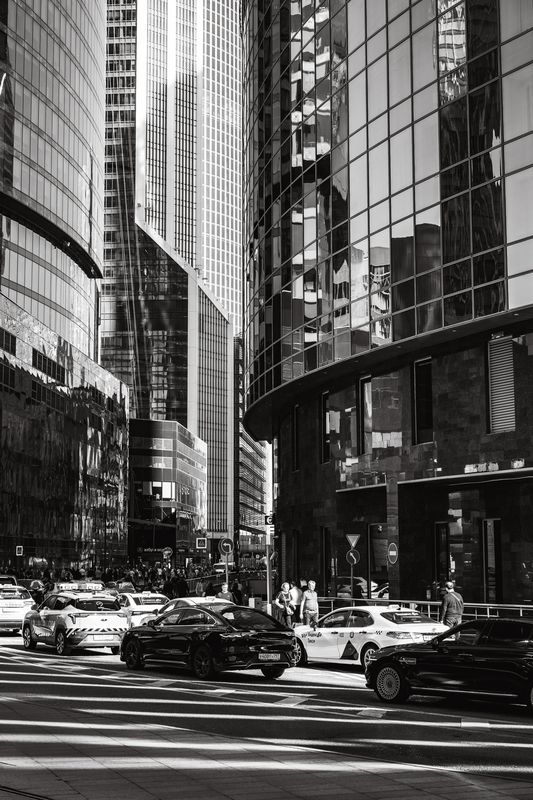 Один солнечный день в осеннем Москва-Ситиphoto preview