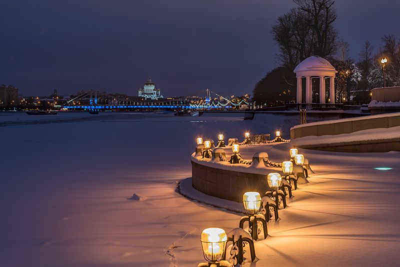 Москва. Зима. Пушкинская набережнаяphoto preview