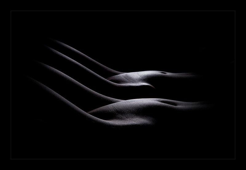 девушки, силуэты Параллельные кривые... не пересекаются...!!!photo preview