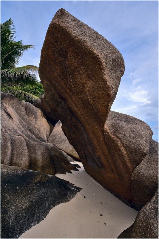 сейшелы,ла диг,сурс даржан Чей туфля?photo preview