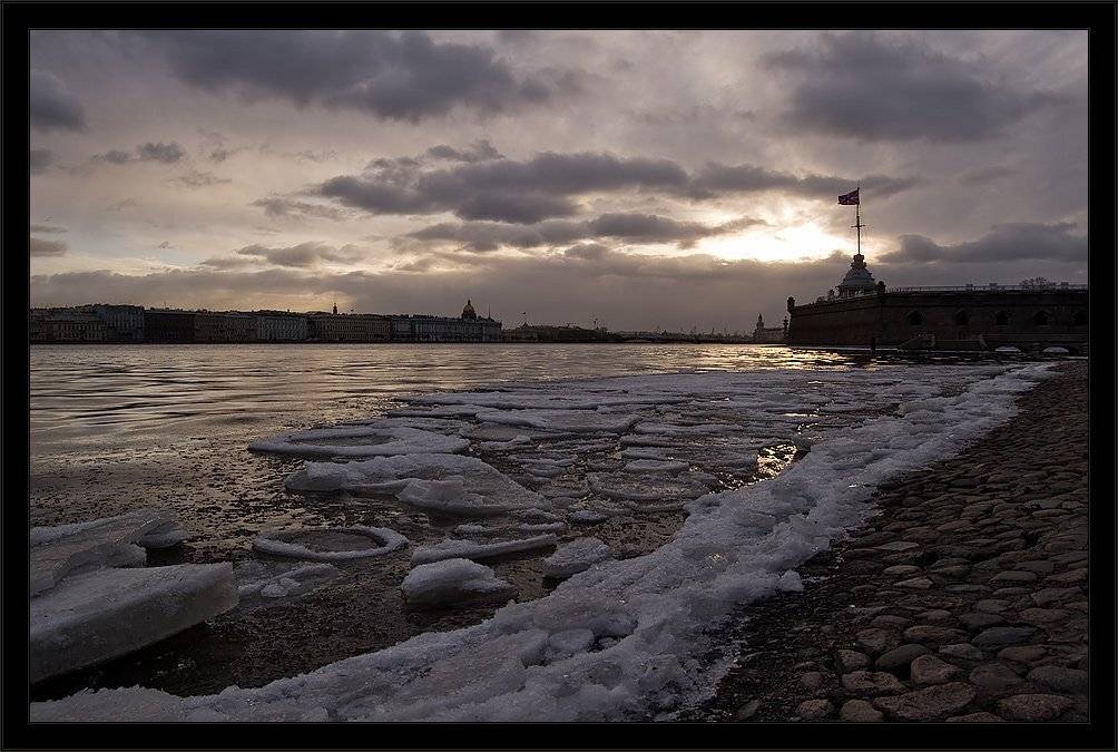 Невская предвесенняя пейзажная зарисовка. Автор: Kirill Shapovalov петербург, центр, нева, лед, Kirill Shapovalov