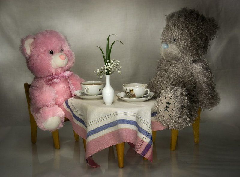модвежонок, тедди, стол, чашка, чай, ваза Романтическое чаепитиеphoto preview
