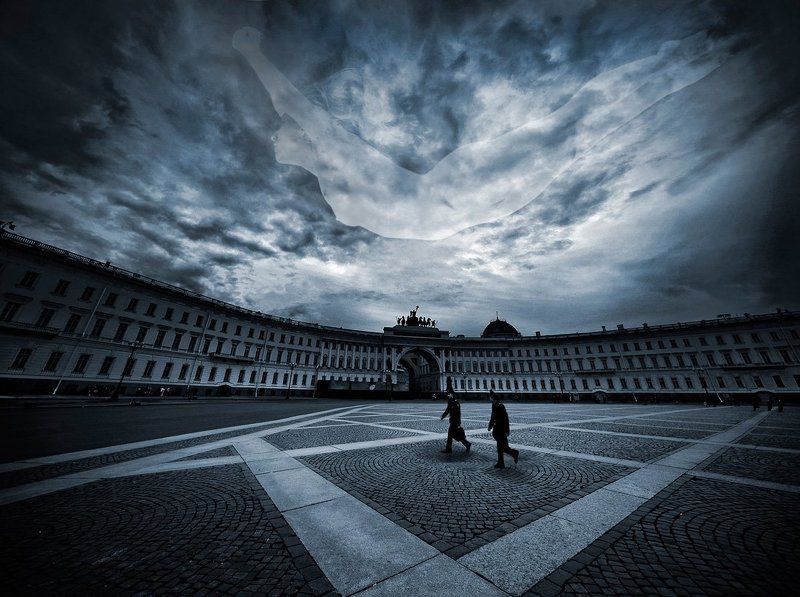 с. петербург, дворцовая площадь, арка генерального штаба, росси, курсанты, небо Возвращение курсантов по Дворцовой площади под покровительством музы С. Петербугргаphoto preview