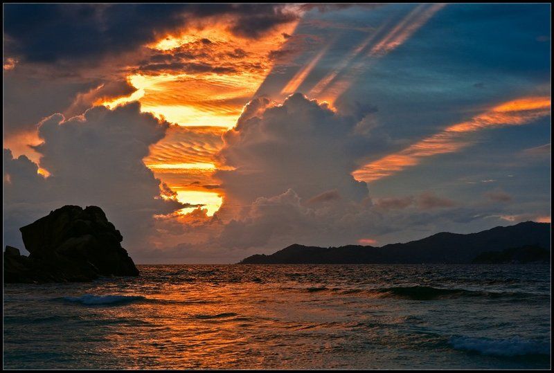 сейшелы,ла диг,анс сэвер,закат Пламяphoto preview