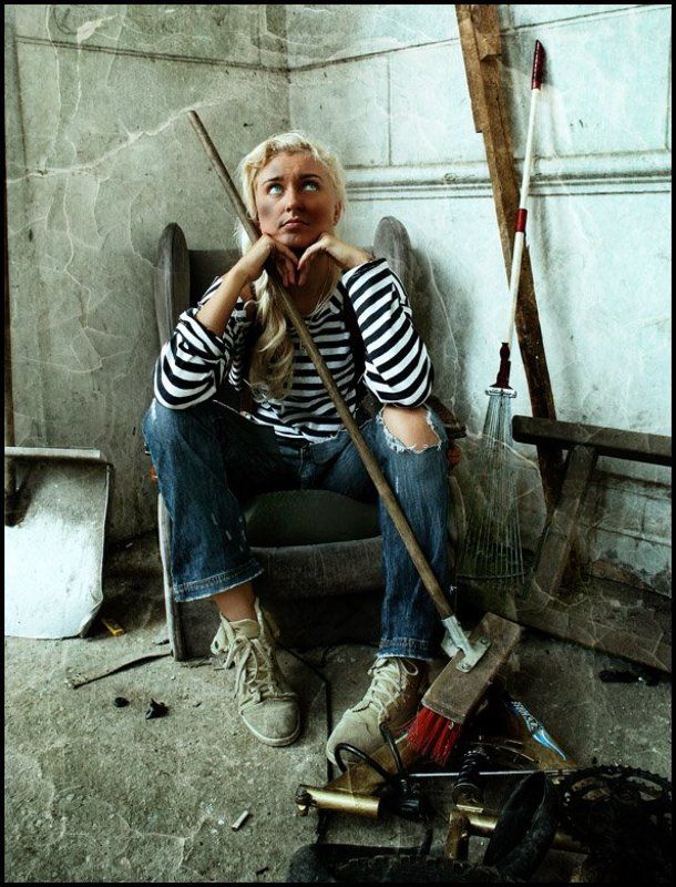 девушка Так жить нельзя или Гламур по черномуphoto preview